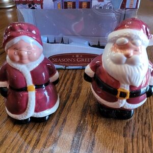 Santa and Mrs. Claus Salt and Pepper Shakers